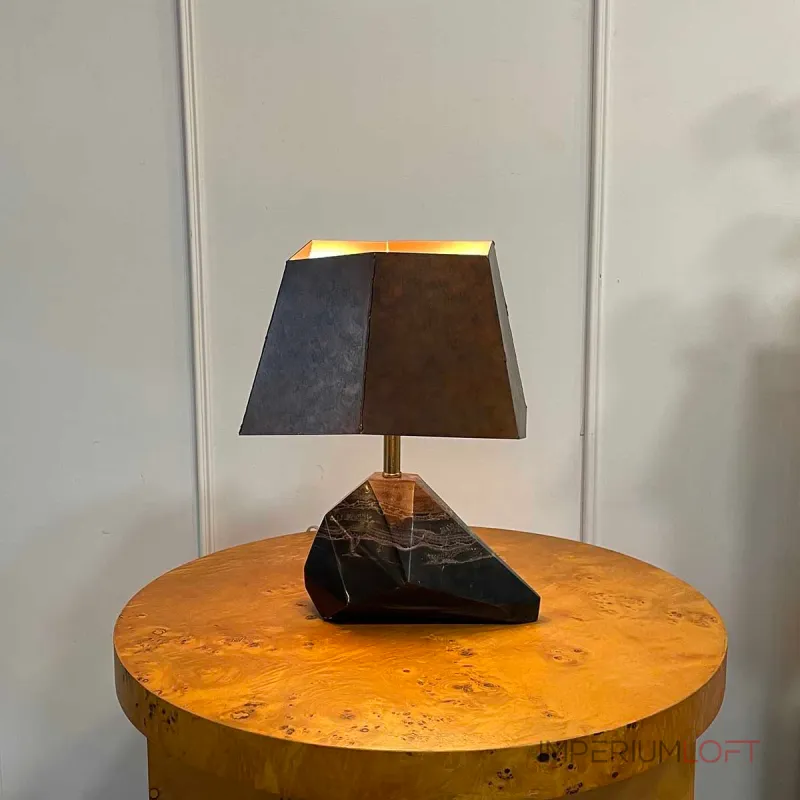 Настольная лампа AK CRYSTAL оригинальной формы от ImperiumLoft