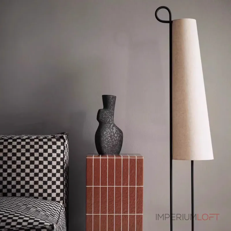 Торшер Minimal Twist оригинальной формы от Vinsa