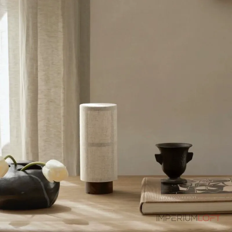 Настольная лампа Laury с текстильным плафоном от VINSA