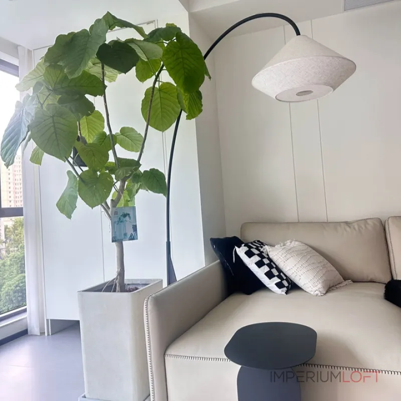 Торшер Soft Arc с изящным основанием от Vinsa