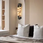 Настенный светильник Sleek Grip A с мраморными плафонами от Vinsa