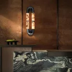 Настенный светильник Sleek Grip A с мраморными плафонами от Vinsa