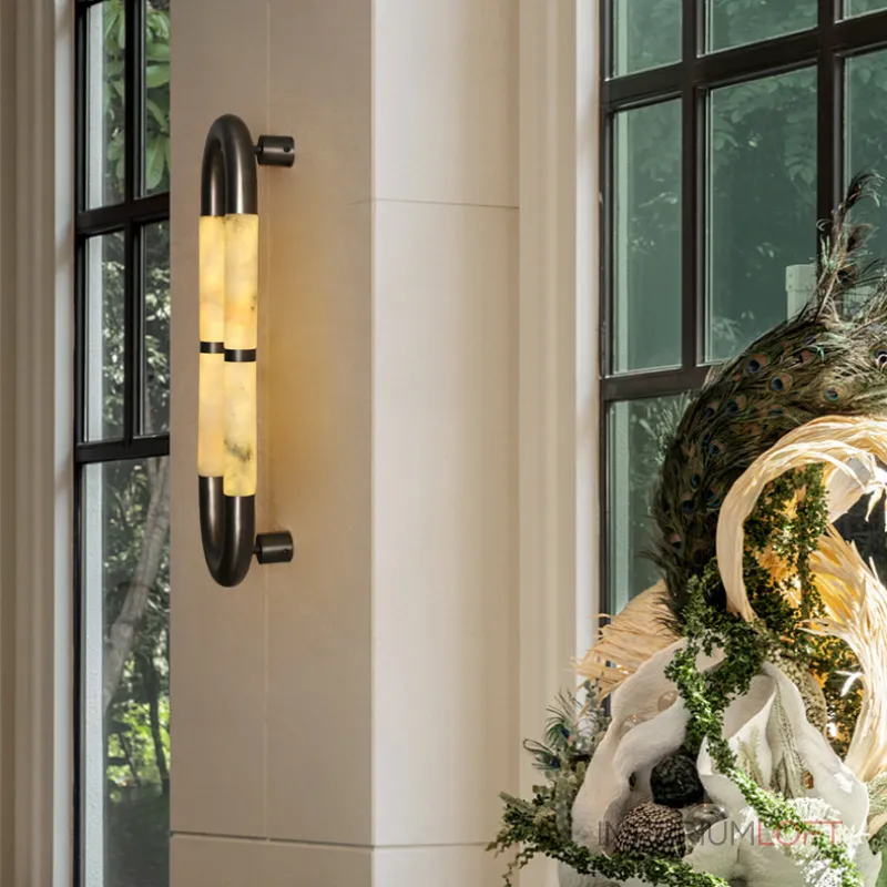 Настенный светильник Sleek Grip A с мраморными плафонами от Vinsa