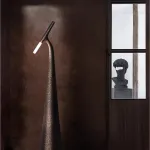 Торшер Chic Sweep с оригинальным фактурным основанием от Vinsa