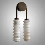 Настенный светильник Duo Glow ручной работы с мраморными плафонами от Vinsa