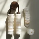 Настенный светильник Duo Glow ручной работы с мраморными плафонами от Vinsa