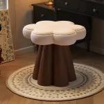 Интерьерный поворотный табурет Yulu Petal A из велюра от LaLume