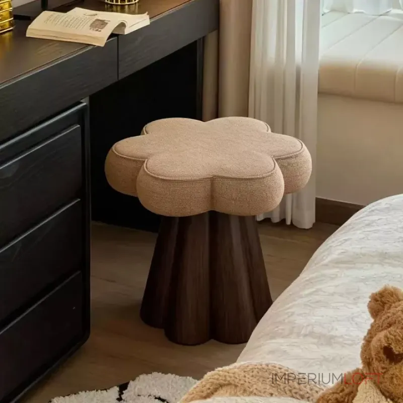 Интерьерный поворотный табурет Yulu Petal A из велюра от LaLume Интерьерный поворотный табурет Yulu Petal A из велюра от LaLume