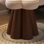 Интерьерный поворотный табурет Yulu Petal A из велюра от LaLume