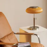 Настольная лампа Vintage Beam Orange с деревянной ножкой от Vinsa