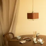 Подвесной светильник Ziilamp Skin Brown с кожаным плафоном от Vinsa