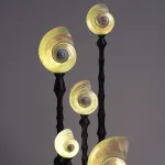 Декоративная настольная лампа Glowshell Mini с плафоном из ракушки от Vinsa