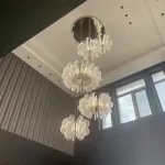 Подвесная люстра многоуровневая PETALS P4 с рассеивателем в форме цветочных лепестков от ImperiumLoft 