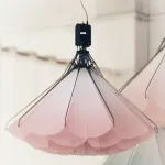 Подвесная люстра Silken Bloom В D120 с механизмом раскрытия с плафоном в форме цветка от Vinsa