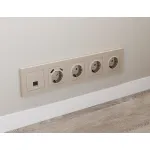 Комплект механизма компьютерной розетки RJ-45 (8P8C) CAT6A экранированной с автоматической защитной шторкой Ambrella Volt MA MA372005