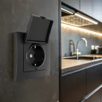 Комплект розетки с заземлением и шторками Arte Milano SET06-1-41-1 black от ImperiumLoft