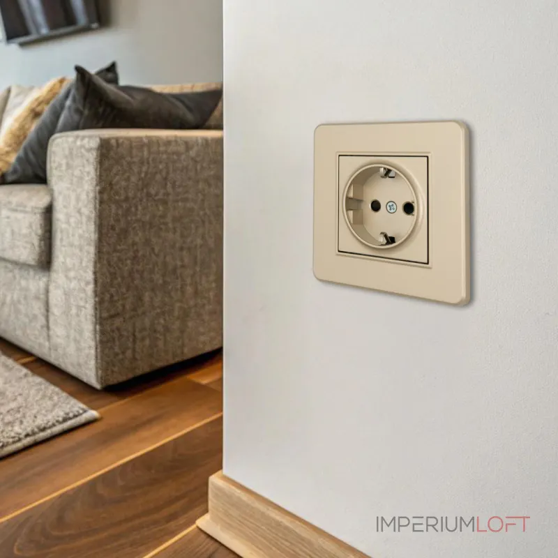 Комплект розетки с заземлением, шторками, рамкой однопостовой Arte Milano SET16-1-40-1 shampan от ImperiumLoft