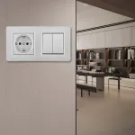 Выключатель двухклавишный с розеткой, заземлением, шторками Arte Milano SET16-2-40-1-30-2 silver от ImperiumLoft