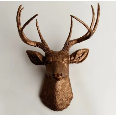 Голова оленя - Бронзовая с бронзовыми рогами Голова оленя - Бронзовая с бронзовыми рогами