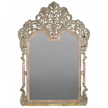 Зеркало из массива тика с растительным орнаментом