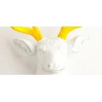 Голова оленя - Белая с желтыми рогами от ImperiumLoft