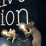 Настольная лампа Mouse Lying White с оригинальным оформлением в виде милой мышки от ImperiumLoft