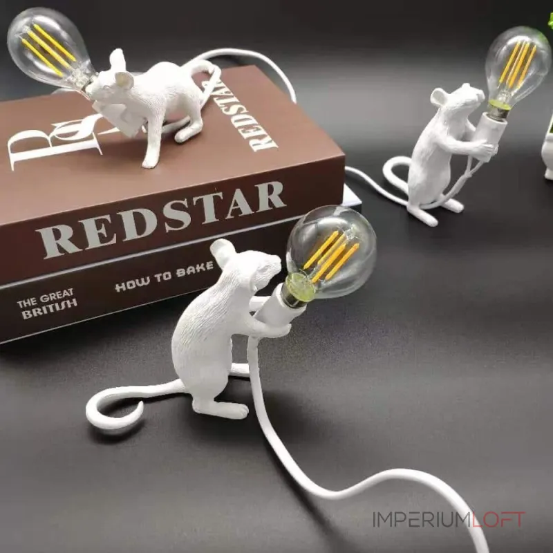 Настольная лампа Mouse Lying White с оригинальным оформлением в виде милой мышки от ImperiumLoft Настольная лампа Mouse Lying White с оригинальным оформлением в виде милой мышки от ImperiumLoft