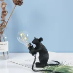Настольная лампа Mouse Sitting Black с оригинальным оформлением в виде милой мышки от ImperiumLoft