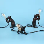 Настольная лампа Mouse Lying Black с оригинальным оформлением в виде милой мышки от ImperiumLoft