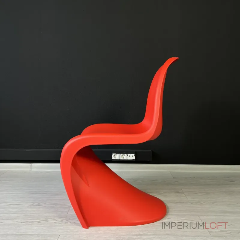 Стул Panton Red изогнутой формы от LaLume Стул Panton Red изогнутой формы от LaLume