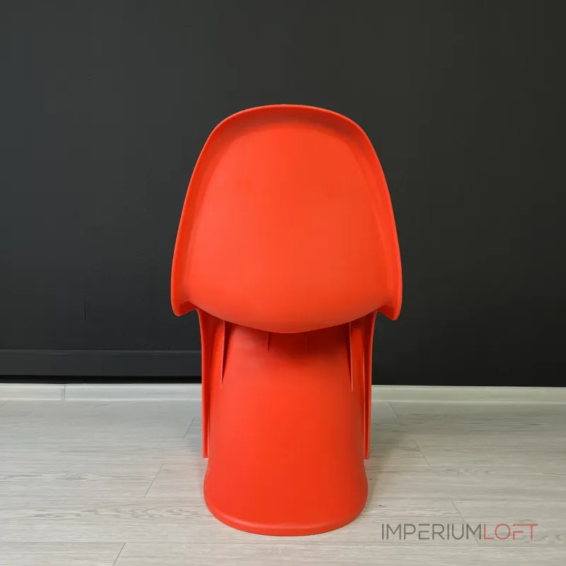 Стул Panton Red изогнутой формы от LaLume Стул Panton Red изогнутой формы от LaLume