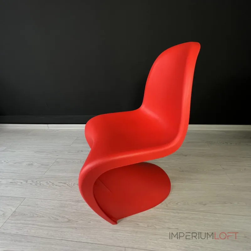 Стул Panton Red изогнутой формы от LaLume Стул Panton Red изогнутой формы от LaLume