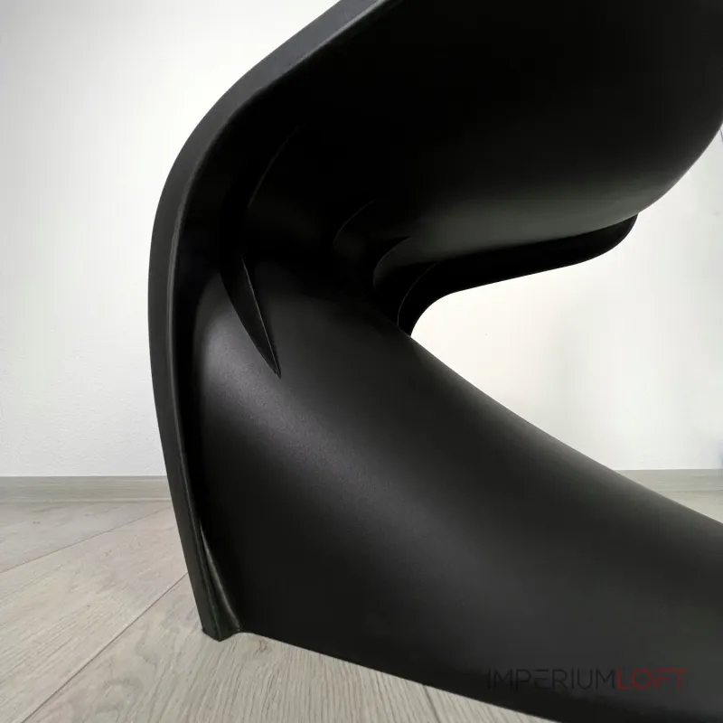 Стул Panton Black изогнутой формы от LaLume Стул Panton Black изогнутой формы от LaLume