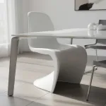 Стул Panton White изогнутой формы от LaLume 