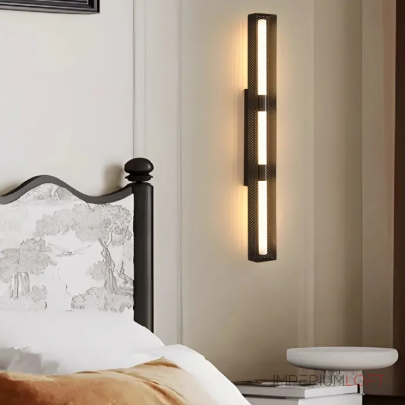 Серия светодиодных настенных светильников с удлиненным цилиндрическим плафоном и антибликовой решеткой по бокам Бра ERKER WALL H60 Brass от ImperiumLoft