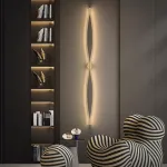 Настенный светильник из двух симметрично изогнутых контурных полос с LED подсветкой Бра JARAND H60 от ImperiumLoft