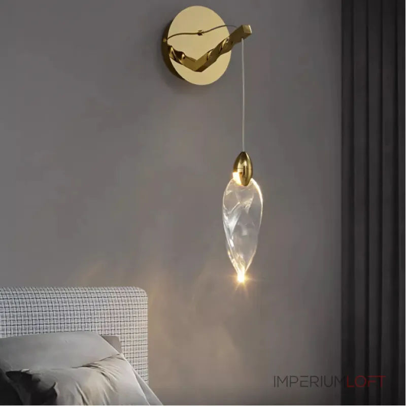 Настенный светильник в виде выгнутого диска с LED подсветкой Бра AQUILA WALL Brass от ImperiumLoft