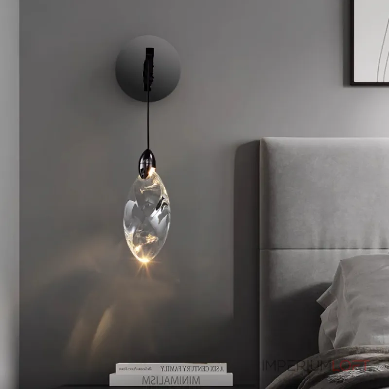 Настенный светильник в виде выгнутого диска с LED подсветкой Бра AQUILA WALL Brass от ImperiumLoft