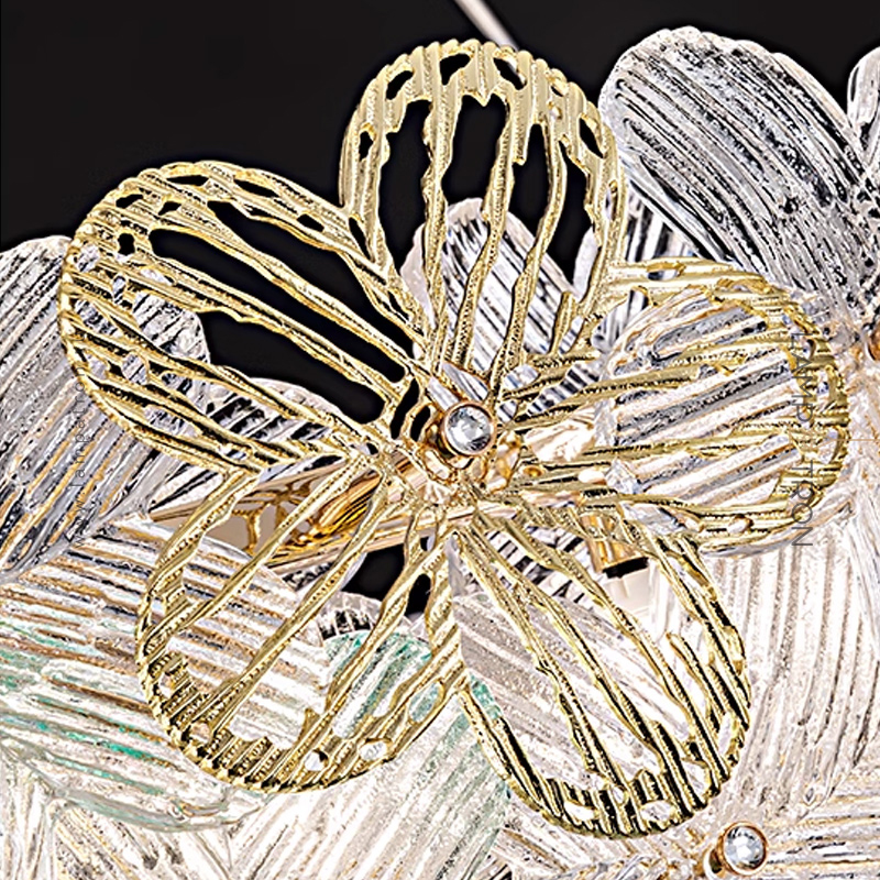 Подвесная люстра с цветочным декором из металла и прозрачного и окрашенного стекла на кольцевом каркасе TOTTI B D50 Blue от ImperiumLoft