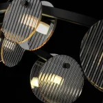 Серия светодиодных люстр с дисковидными рассеивателями из рельефного стекла разного размера на кольцевом каркасе RUTGER R D80 Black от ImperiumLoft