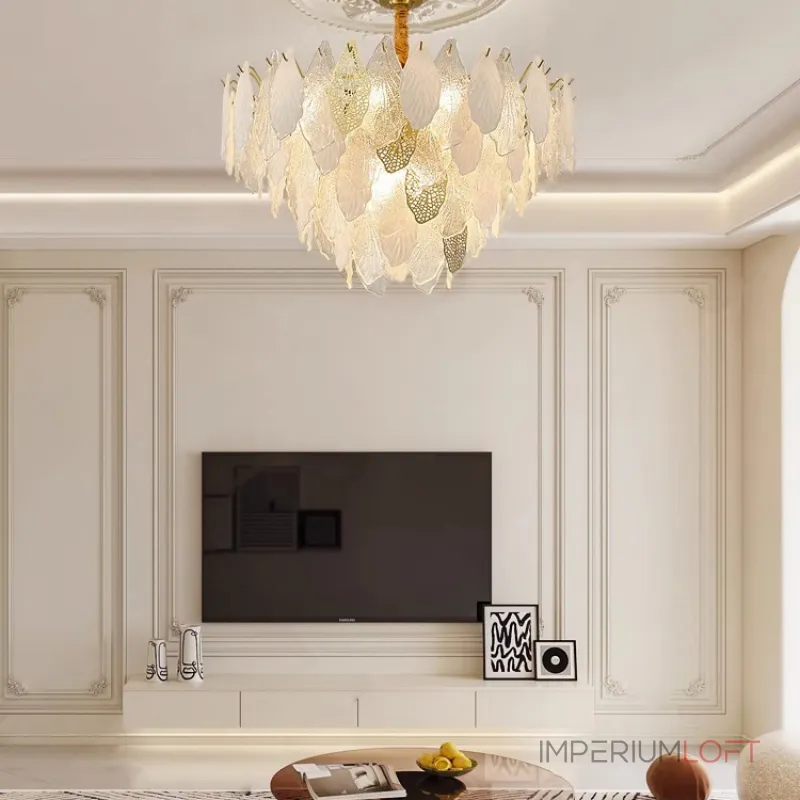 Серия люстр с многоярусным абажуром из подвесок в виде листьев из стекла, металла и керамики OLEANDER от ImperiumLoft