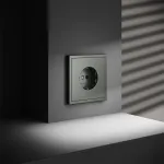 Розетка встраиваемая S70 с заземлением 16А (титан) Voltum VLS040106