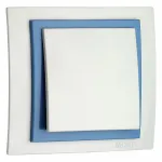 Вставка декоративная для рамки на 1 пост Mono Electric Larissa 103-000600-150 от ImperiumLoft