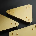 Потолочное крепление из металла треугольной формы CEILING MOUNT 7 white от ImperiumLoft