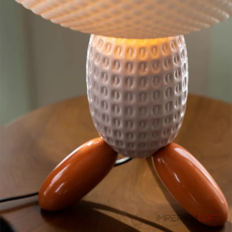 Уникальная настольная лампа ALISA TAB PINK в современном дизайне от ImperiumLoft Уникальная настольная лампа ALISA TAB PINK в современном дизайне от ImperiumLoft