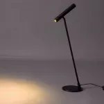 Уникальная настольная лампа ADLAUG TAB BLACK в современном дизайне от ImperiumLoft