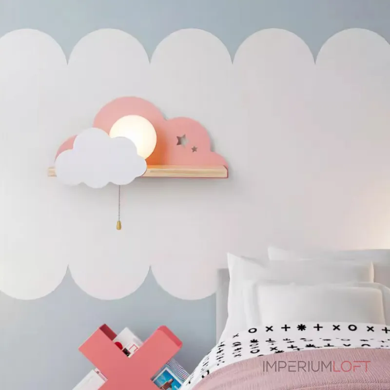 Настенный светильник с белым шарообразным плафоном на деревянной полочке с декоративными облаками Бра CUTE GREY от ImperiumLoft