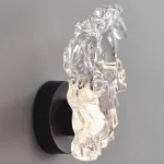 Настенный светильник с белым шарообразным плафоном на деревянной полочке с декоративными облаками Бра MIKAS от ImperiumLoft