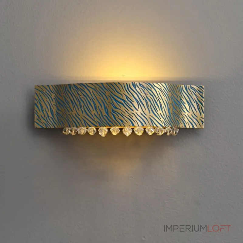 Настенный светильник с декором из хрустальных ограненных подвесок на латунном ободе с рельефным «хищным» узором Бра TIGER WALL S от ImperiumLoft Настенный светильник с декором из хрустальных ограненных подвесок на латунном ободе с рельефным «хищным» узором Бра TIGER WALL S от ImperiumLoft