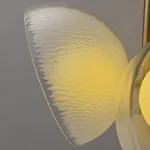 Настенный cветильник с кремово-желтыми шарообразными плафонами внутри стеклянных купольных рассеивателей разной фактуры ROMANUS WALL M от ImperiumLoft